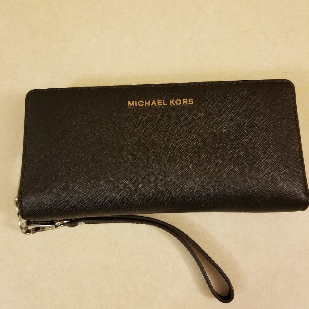 Michael Kors wallet